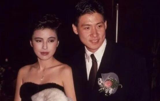 位男星个个花钱如流水一般人真养不起AG旗舰厅网娶了“败家老婆”的3(图1)